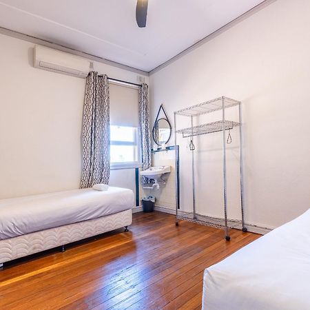 The Tamworth Hotel Luaran gambar